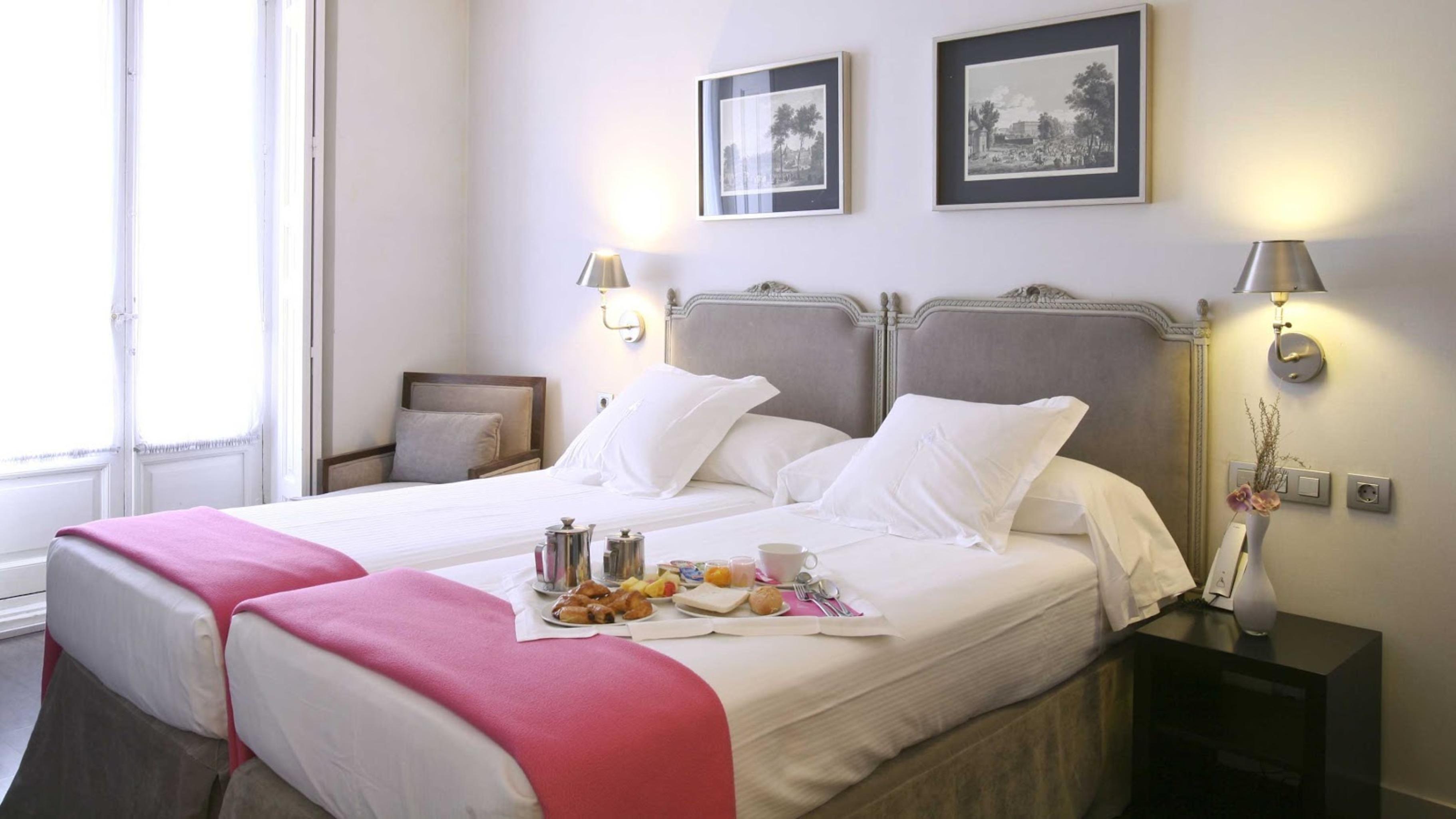 Hotel Meninas - Boutique Opera Мадрид Екстериор снимка