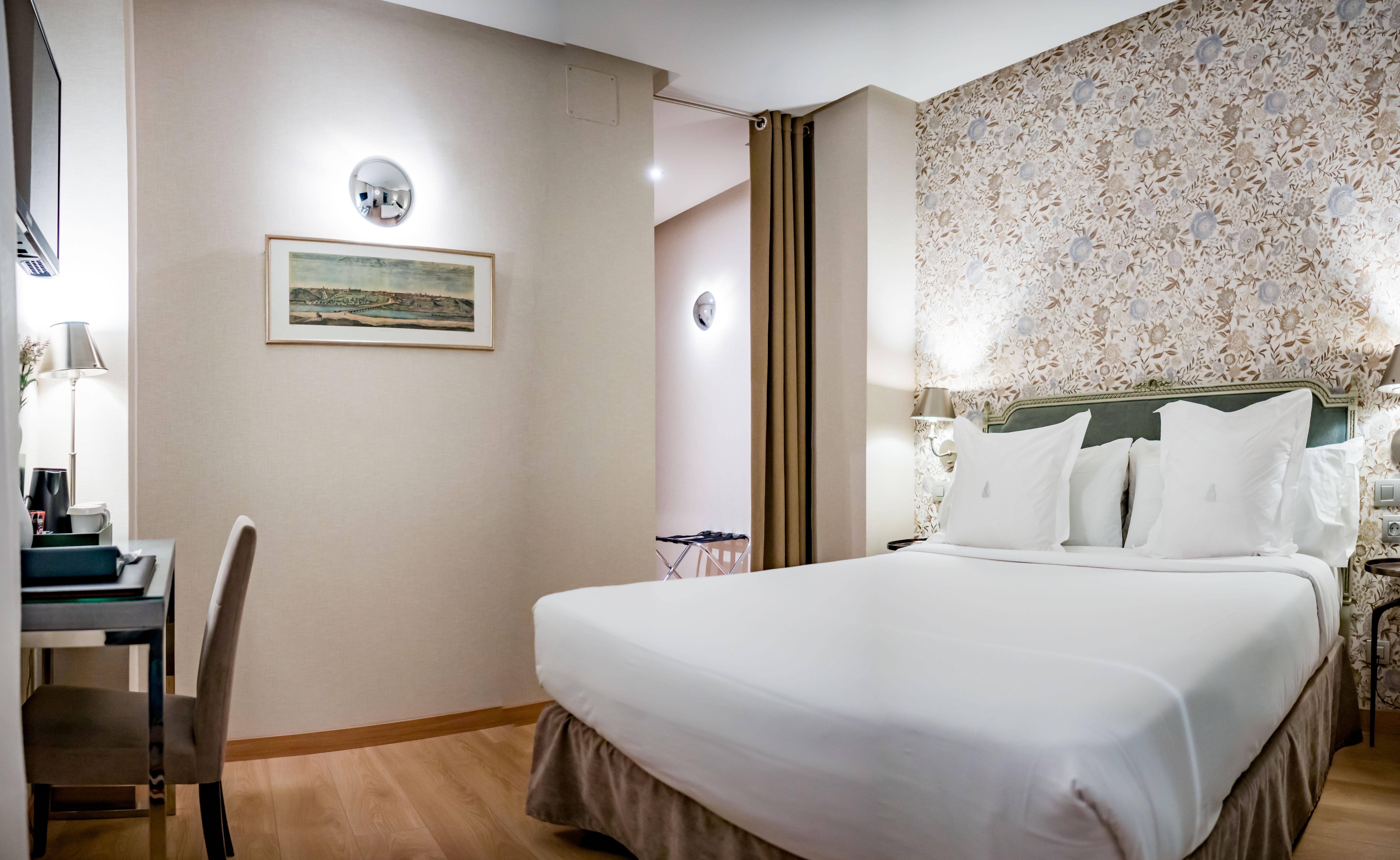 Hotel Meninas - Boutique Opera Мадрид Екстериор снимка