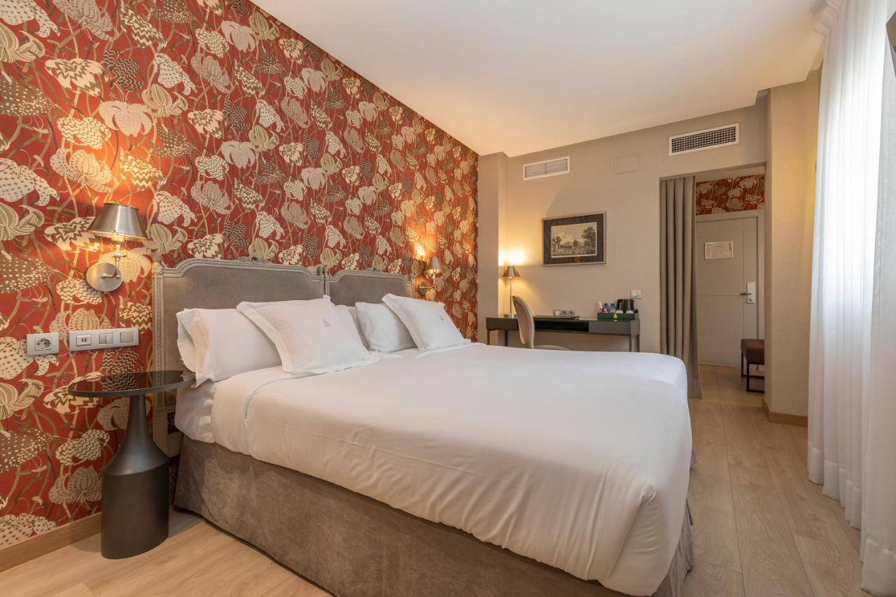 Hotel Meninas - Boutique Opera Мадрид Екстериор снимка