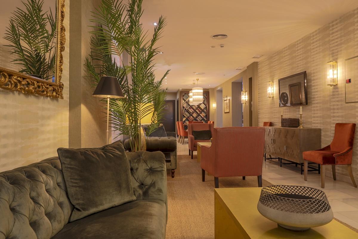 Hotel Meninas - Boutique Opera Мадрид Екстериор снимка
